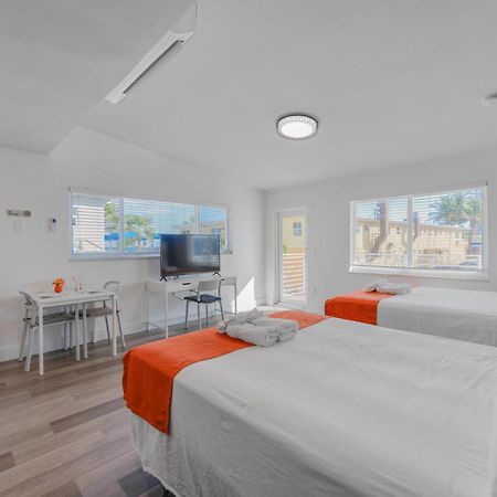 Spacious Studio With Balcony And Parking At The Beach -M46 ฮอลลีวูด ภายนอก รูปภาพ