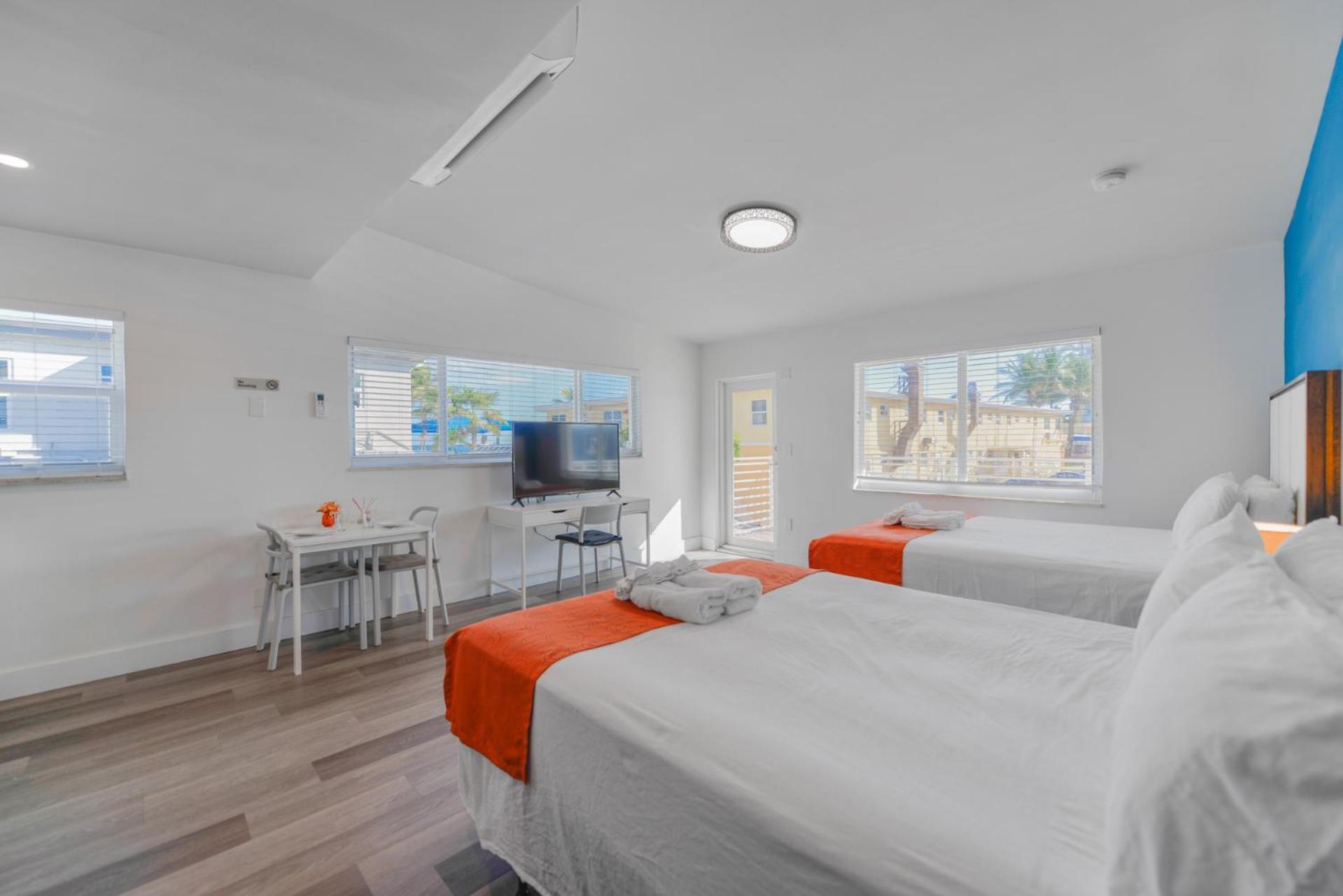 Spacious Studio With Balcony And Parking At The Beach -M46 ฮอลลีวูด ภายนอก รูปภาพ